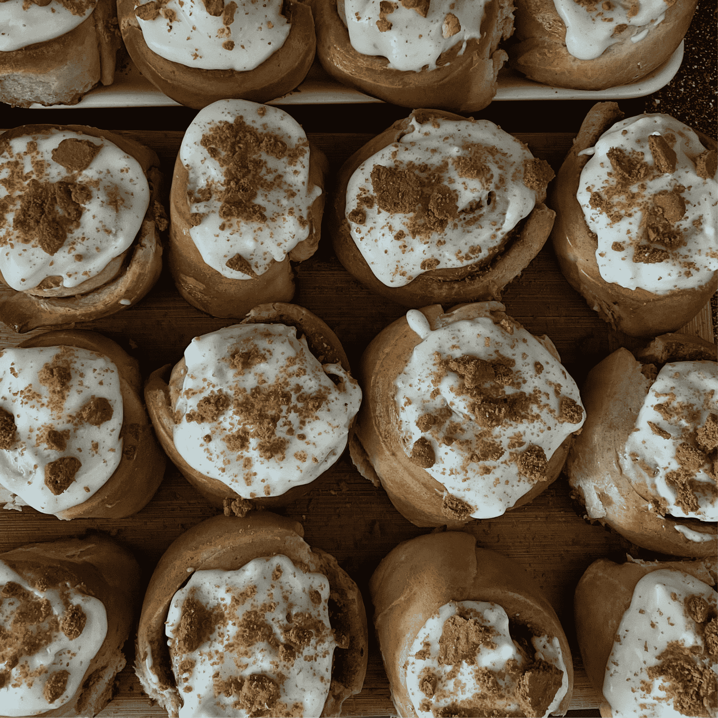 Skořicový šnek s polevou